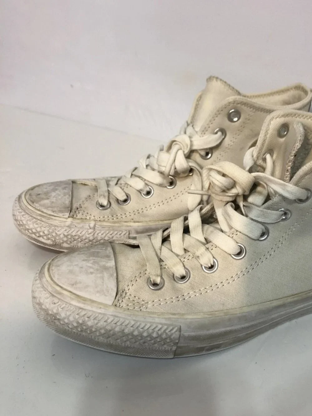 CONVERSE All Star Chuck Taylor High Top Unisex Men’s 7 Women’s 9, EUR 40 157866C